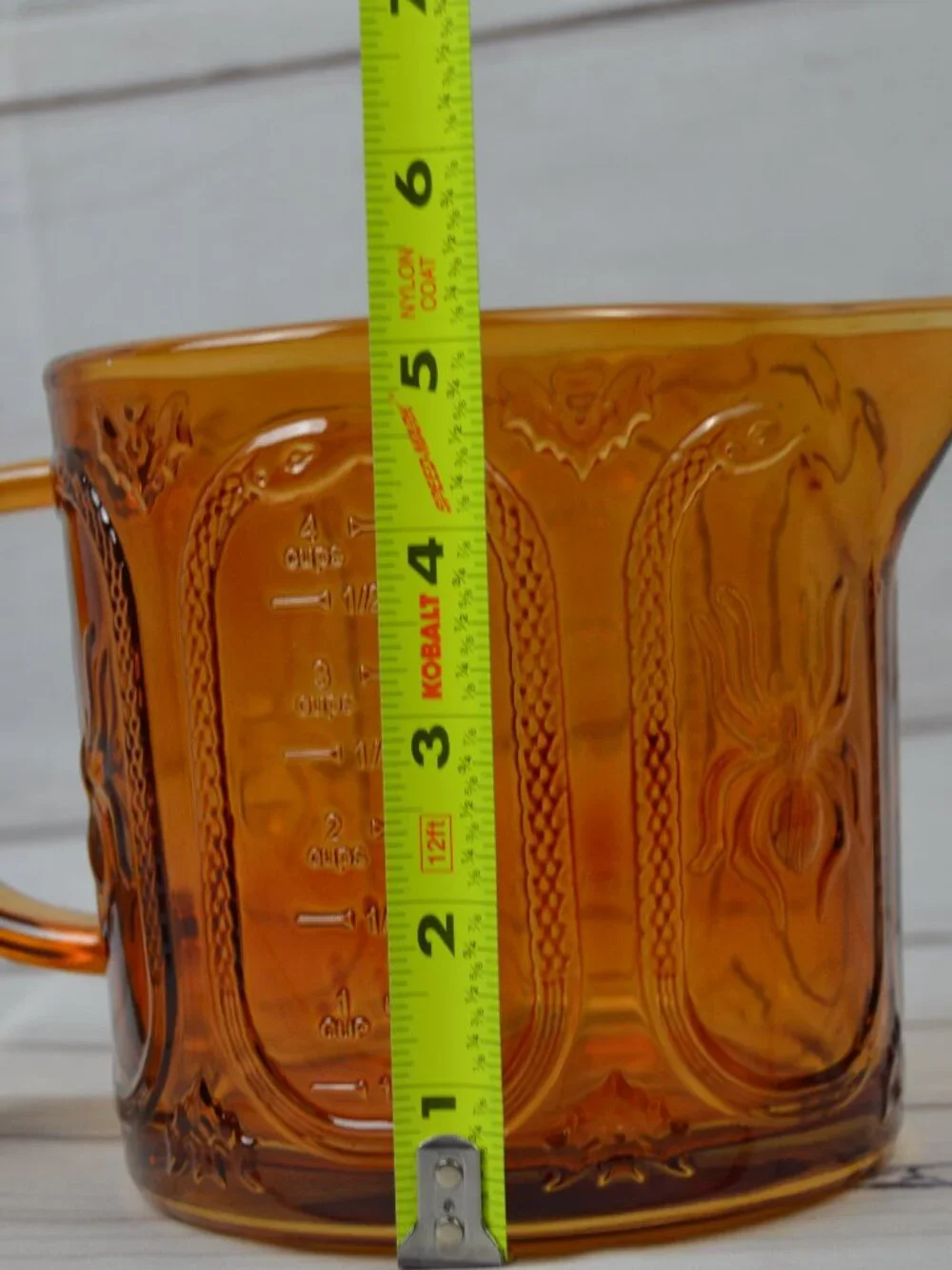 CWC Cook With Color Amber Halloween Glass Viral Measuring Cup 32oz Spiders NWT